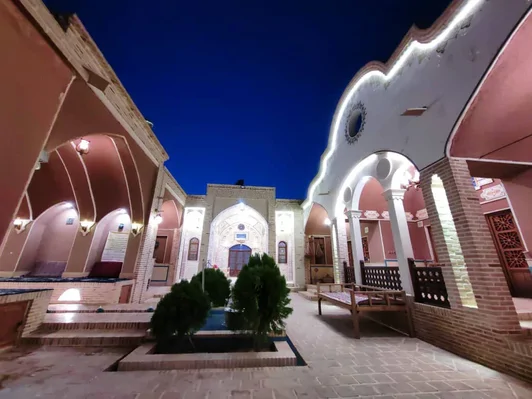 بومگردی کهن واحد سه راه رئیس
