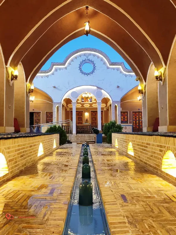 بومگردی کهن واحد تک درخت