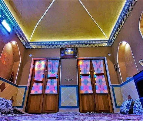 بومگردی کهن واحد تک درخت