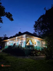 بومگردی گل یخ واحد وی آی پی