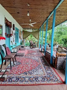 بومگردی گل یخ واحد وی آی پی