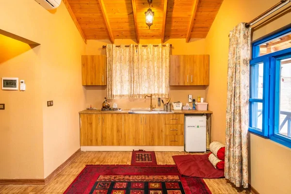 بومگردی بام کارکوه واحد 8