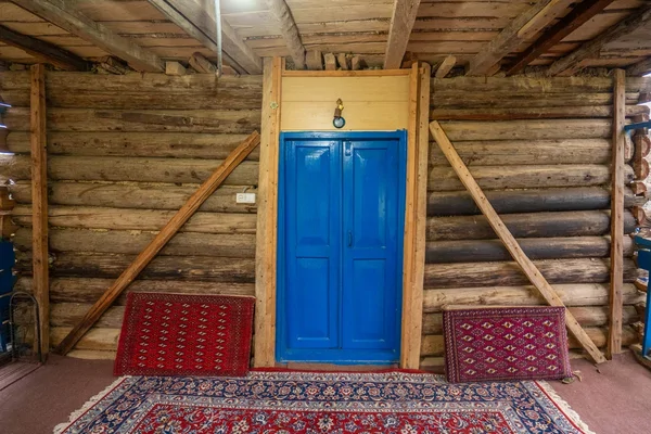 بومگردی ارغوان واحد کندوج