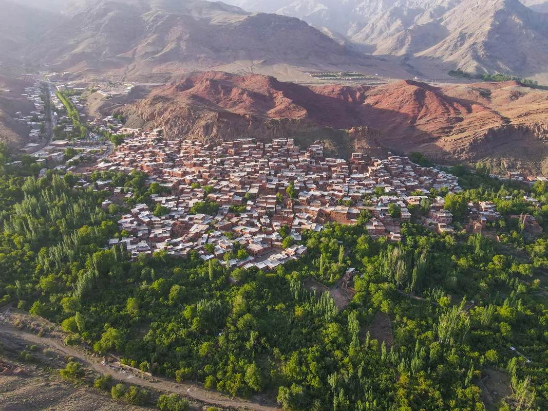 راهنمای کامل تاریخ و فرهنگ ابیانه