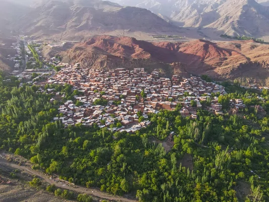 راهنمای کامل تاریخ و فرهنگ ابیانه
