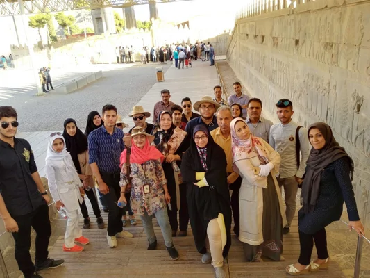 سفر یک روزه به سرزمین آفتاب (پاسارگاد، تخت جمشید و نقش رستم)